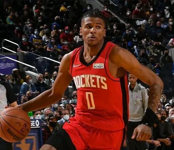 麻将-记者火箭已凑齐足够参赛球员